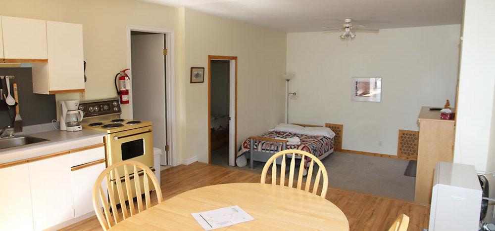 Sundog Retreat Hotel Whitehorse Buitenkant foto