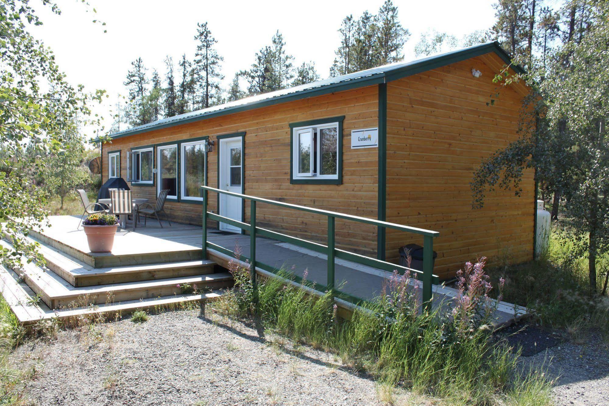Sundog Retreat Hotel Whitehorse Buitenkant foto