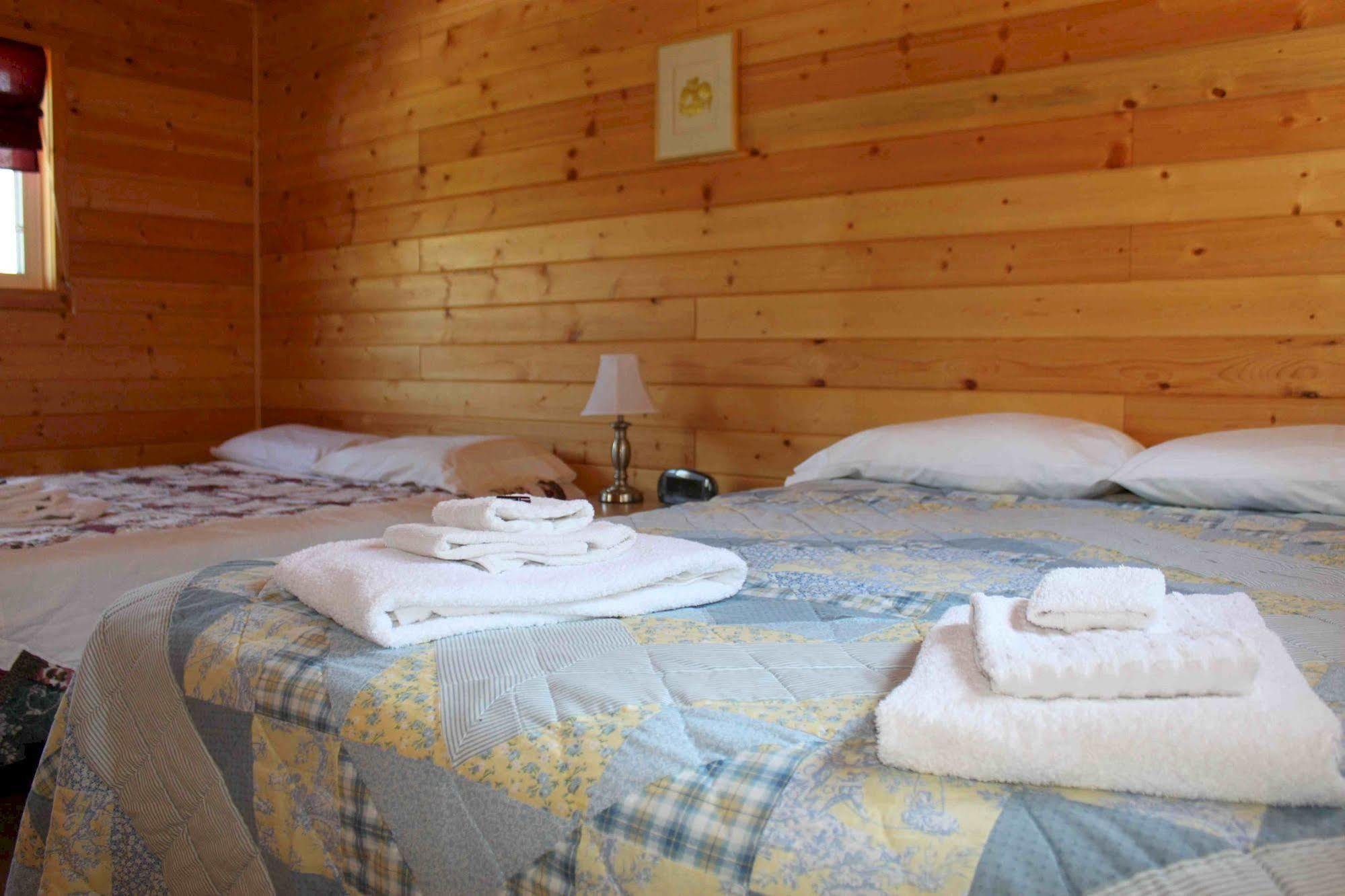 Sundog Retreat Hotel Whitehorse Buitenkant foto